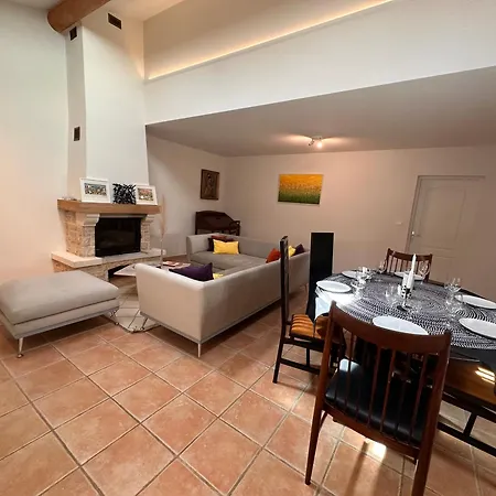 Mas Des Reves - Piscine - Cloture فيلة Arpaillargues-et-Aureillac